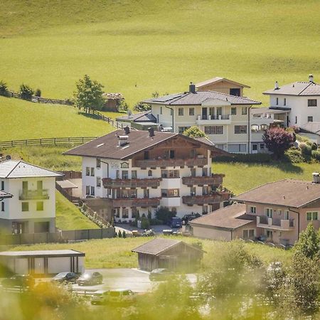 Appartementhaus Hilde Neustift im Stubaital Exterior photo